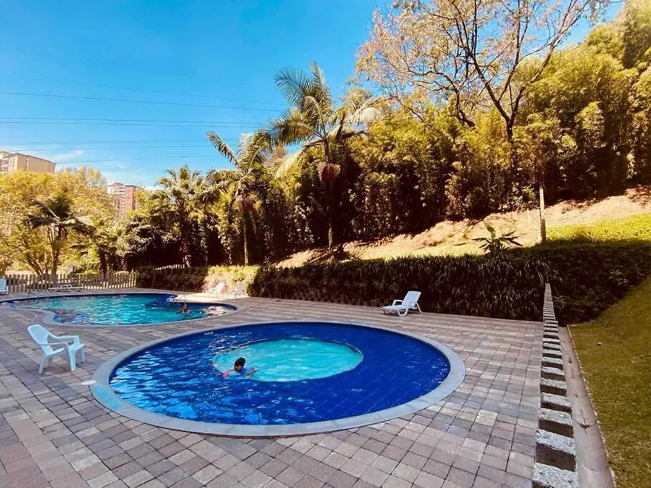 麦德林Poblado, Aire Acondicionado, Piscina, Vista, Gym公寓 0*, 麦德林 哥伦比亚